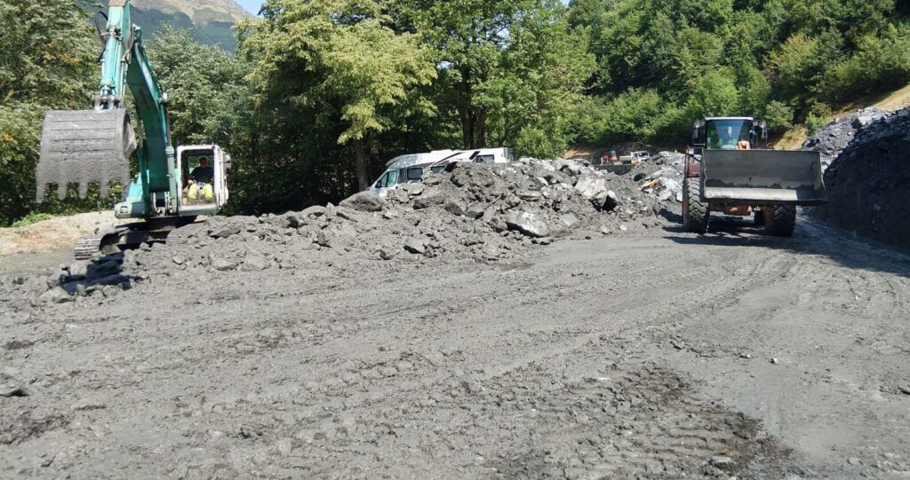 Les agents du Département mobilisés pour rouvrir la RD921